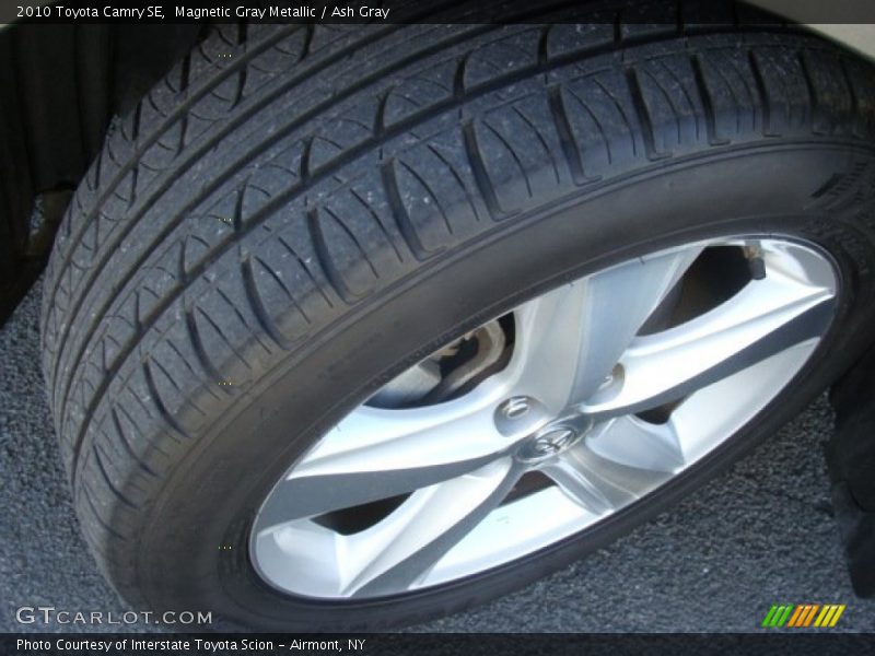 Magnetic Gray Metallic / Ash Gray 2010 Toyota Camry SE