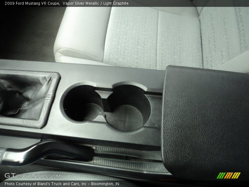 Vapor Silver Metallic / Light Graphite 2009 Ford Mustang V6 Coupe