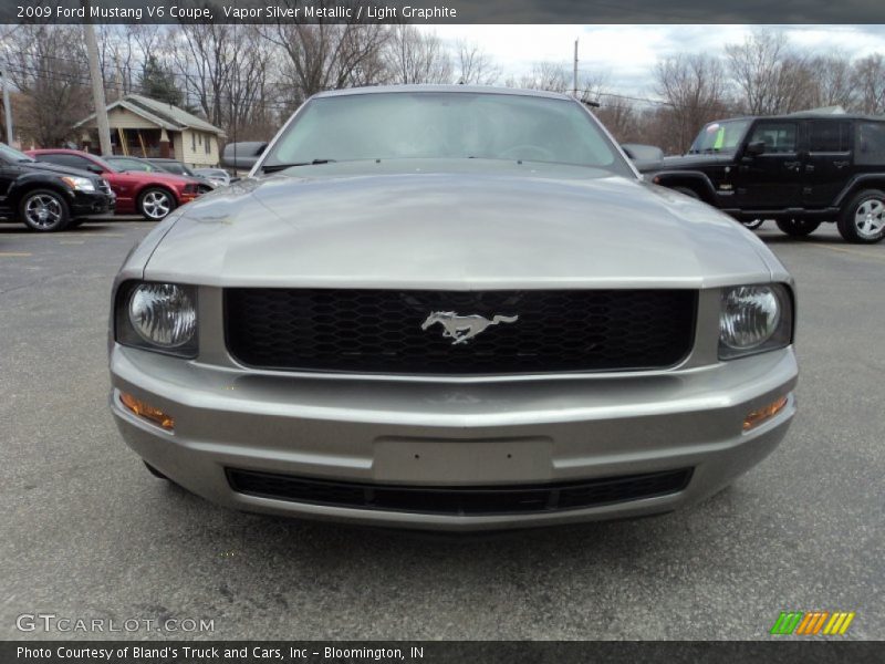 Vapor Silver Metallic / Light Graphite 2009 Ford Mustang V6 Coupe