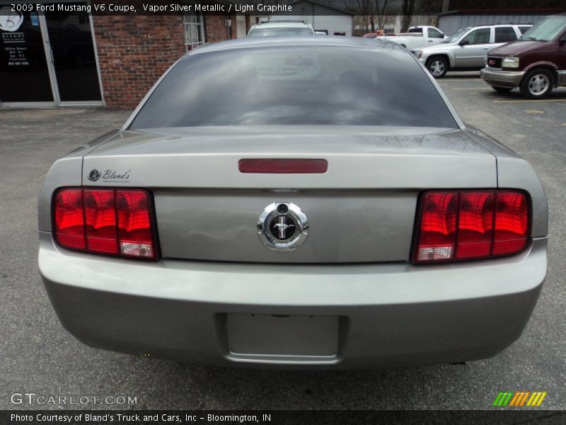 Vapor Silver Metallic / Light Graphite 2009 Ford Mustang V6 Coupe
