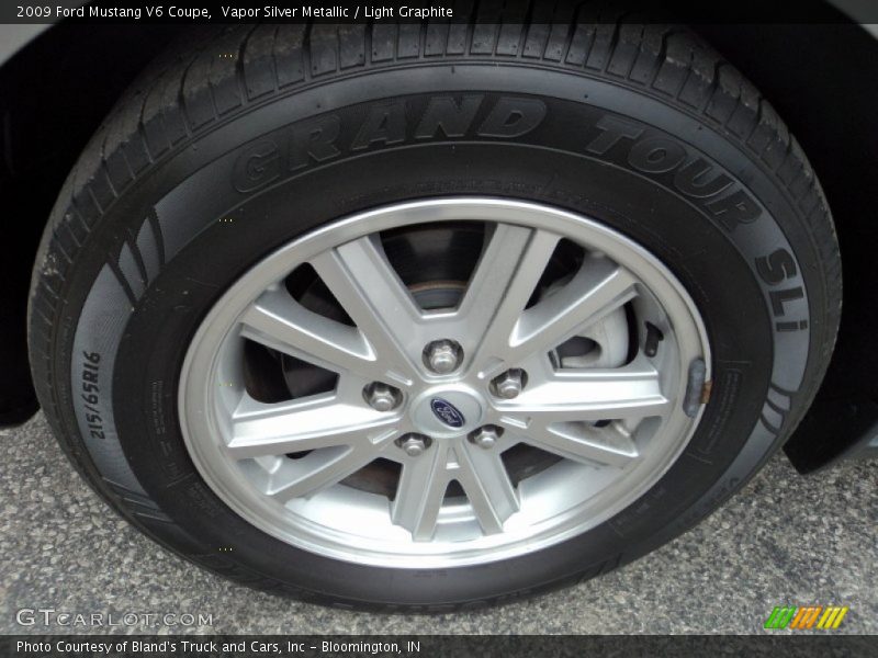  2009 Mustang V6 Coupe Wheel
