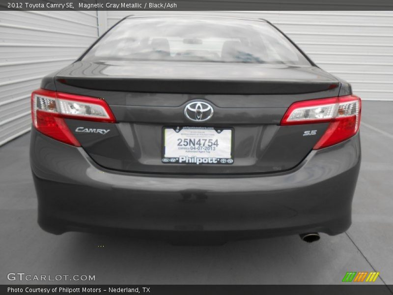 Magnetic Gray Metallic / Black/Ash 2012 Toyota Camry SE