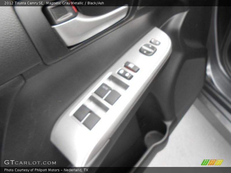 Magnetic Gray Metallic / Black/Ash 2012 Toyota Camry SE