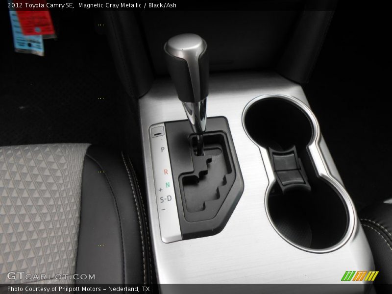 Magnetic Gray Metallic / Black/Ash 2012 Toyota Camry SE