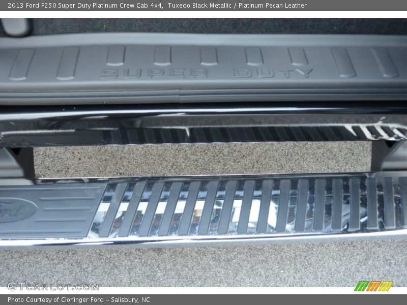 Tuxedo Black Metallic / Platinum Pecan Leather 2013 Ford F250 Super Duty Platinum Crew Cab 4x4