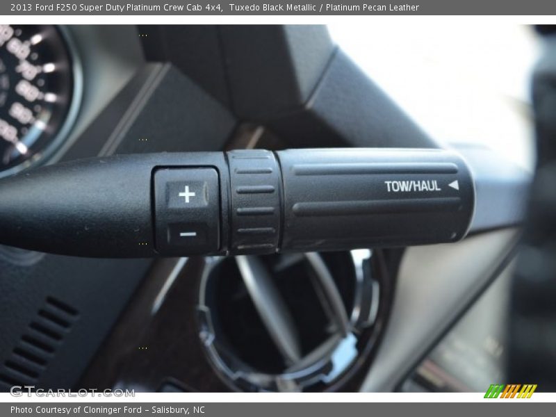 Tuxedo Black Metallic / Platinum Pecan Leather 2013 Ford F250 Super Duty Platinum Crew Cab 4x4