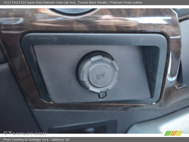 Tuxedo Black Metallic / Platinum Pecan Leather 2013 Ford F250 Super Duty Platinum Crew Cab 4x4