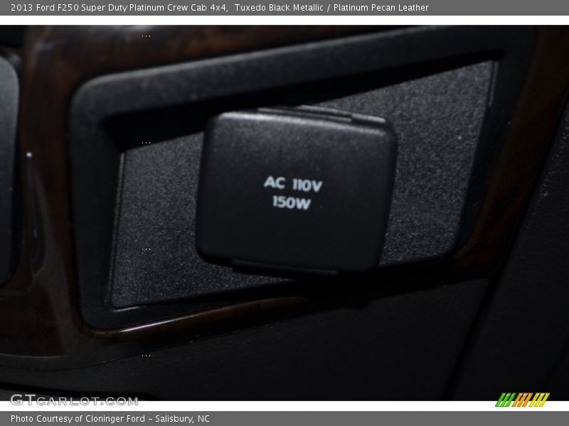Tuxedo Black Metallic / Platinum Pecan Leather 2013 Ford F250 Super Duty Platinum Crew Cab 4x4