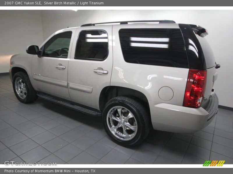 Silver Birch Metallic / Light Titanium 2007 GMC Yukon SLE