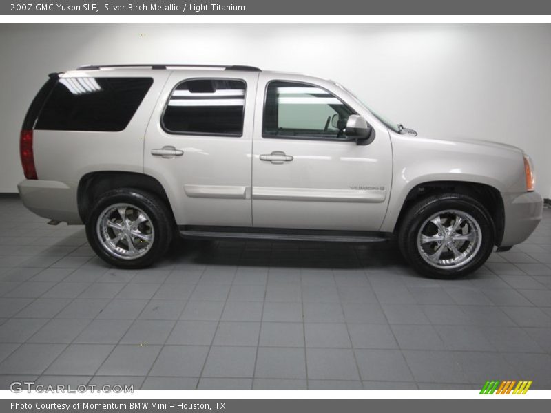 Silver Birch Metallic / Light Titanium 2007 GMC Yukon SLE