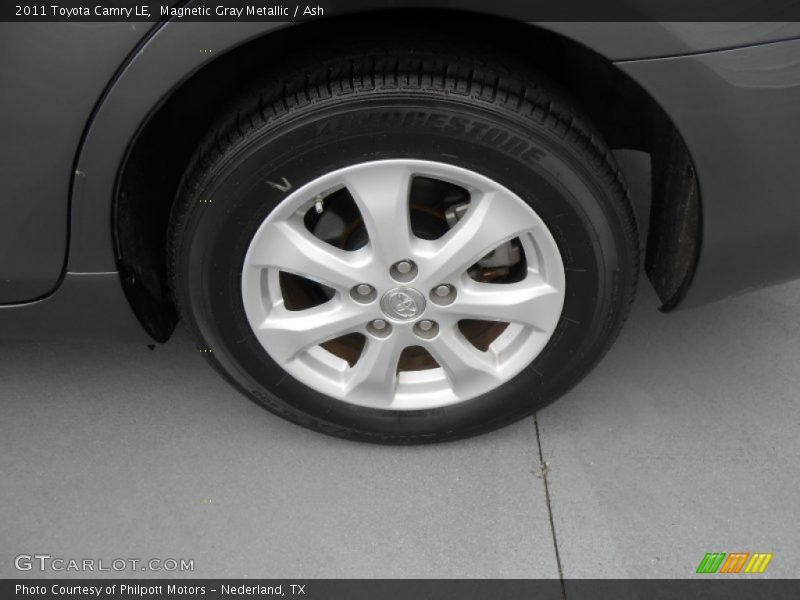Magnetic Gray Metallic / Ash 2011 Toyota Camry LE