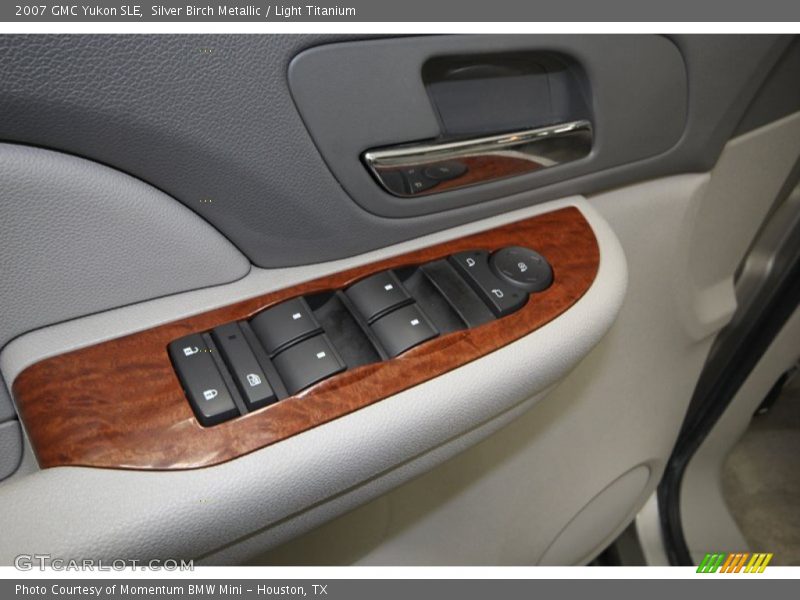 Silver Birch Metallic / Light Titanium 2007 GMC Yukon SLE