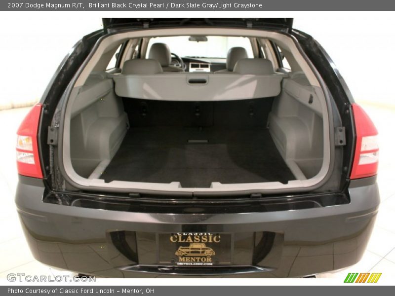 Brilliant Black Crystal Pearl / Dark Slate Gray/Light Graystone 2007 Dodge Magnum R/T