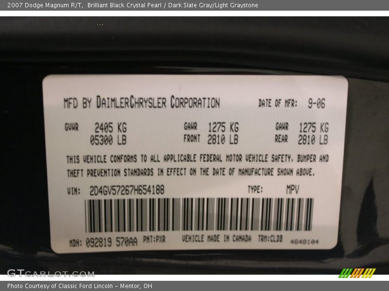 Brilliant Black Crystal Pearl / Dark Slate Gray/Light Graystone 2007 Dodge Magnum R/T