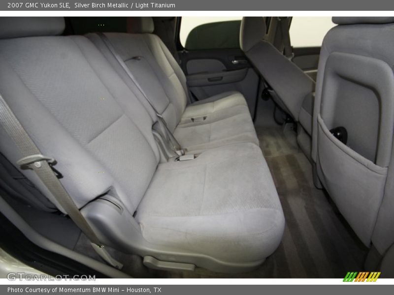 Silver Birch Metallic / Light Titanium 2007 GMC Yukon SLE
