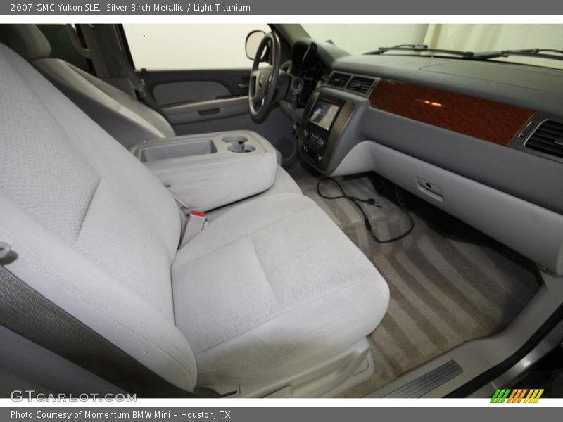 Silver Birch Metallic / Light Titanium 2007 GMC Yukon SLE