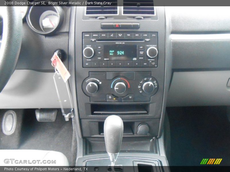 Bright Silver Metallic / Dark Slate Gray 2008 Dodge Charger SE