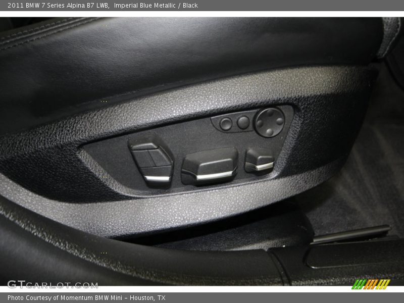 Controls of 2011 7 Series Alpina B7 LWB
