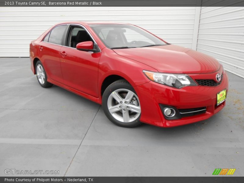 Barcelona Red Metallic / Black 2013 Toyota Camry SE