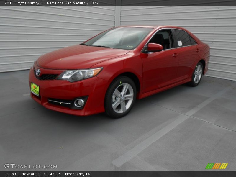 Barcelona Red Metallic / Black 2013 Toyota Camry SE
