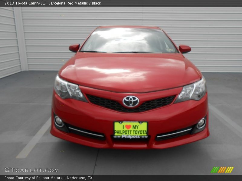 Barcelona Red Metallic / Black 2013 Toyota Camry SE