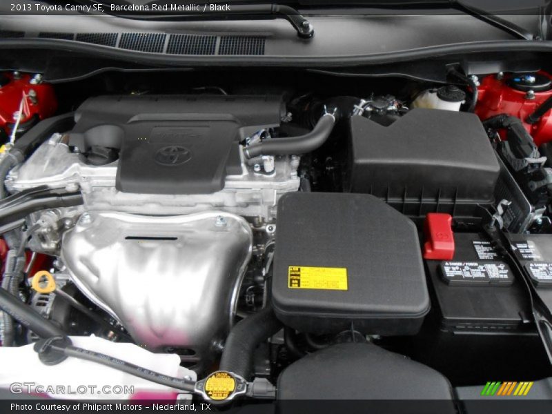 Barcelona Red Metallic / Black 2013 Toyota Camry SE