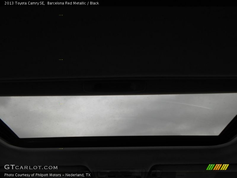 Barcelona Red Metallic / Black 2013 Toyota Camry SE