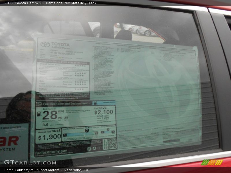 Barcelona Red Metallic / Black 2013 Toyota Camry SE