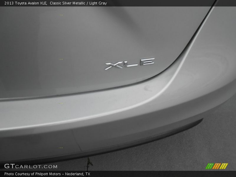 Classic Silver Metallic / Light Gray 2013 Toyota Avalon XLE