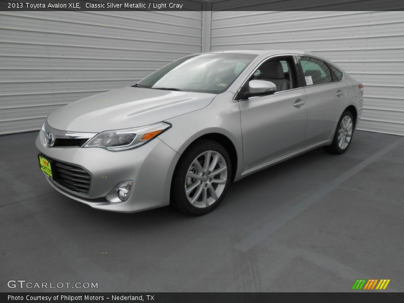Classic Silver Metallic / Light Gray 2013 Toyota Avalon XLE