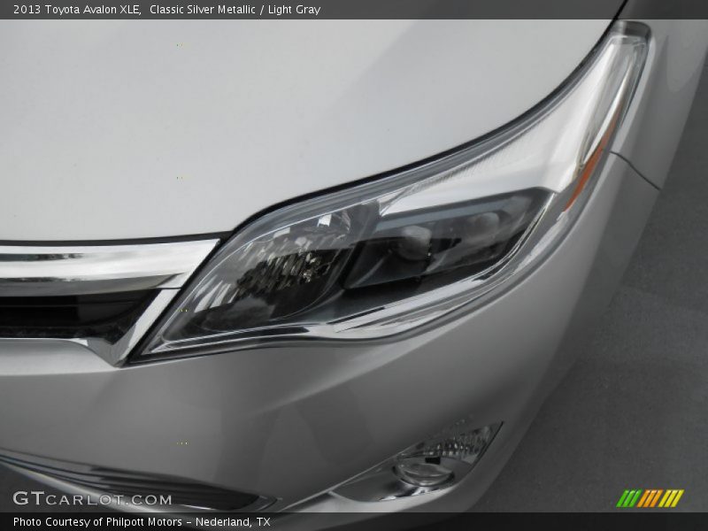 Classic Silver Metallic / Light Gray 2013 Toyota Avalon XLE