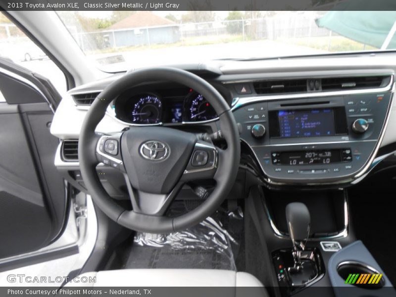 Dashboard of 2013 Avalon XLE