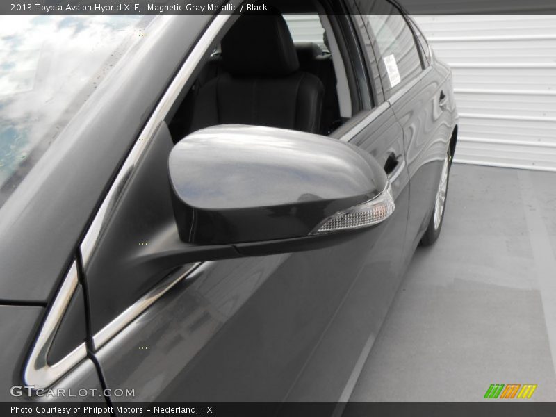 Magnetic Gray Metallic / Black 2013 Toyota Avalon Hybrid XLE