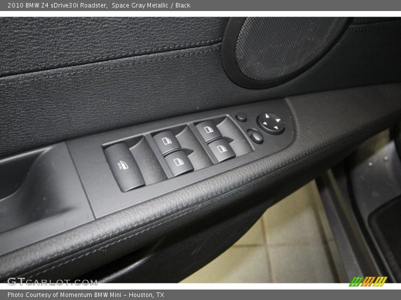 Controls of 2010 Z4 sDrive30i Roadster