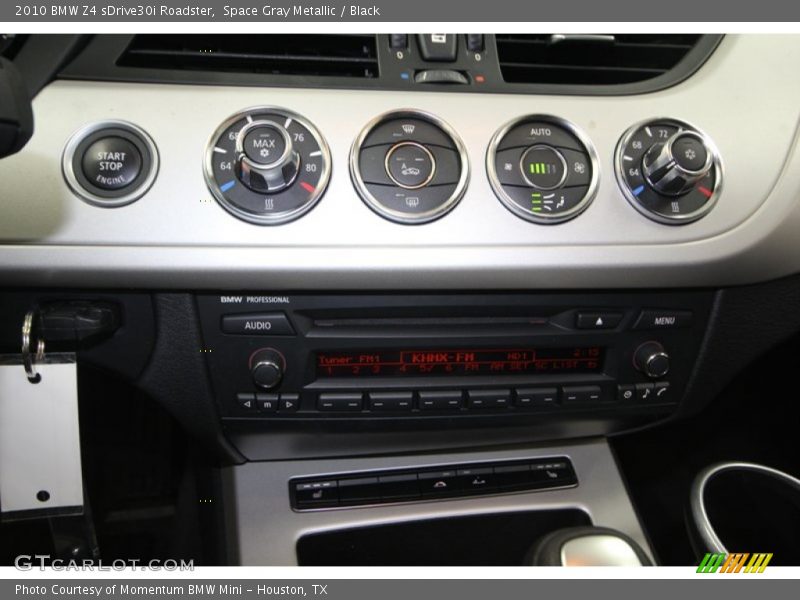 Controls of 2010 Z4 sDrive30i Roadster