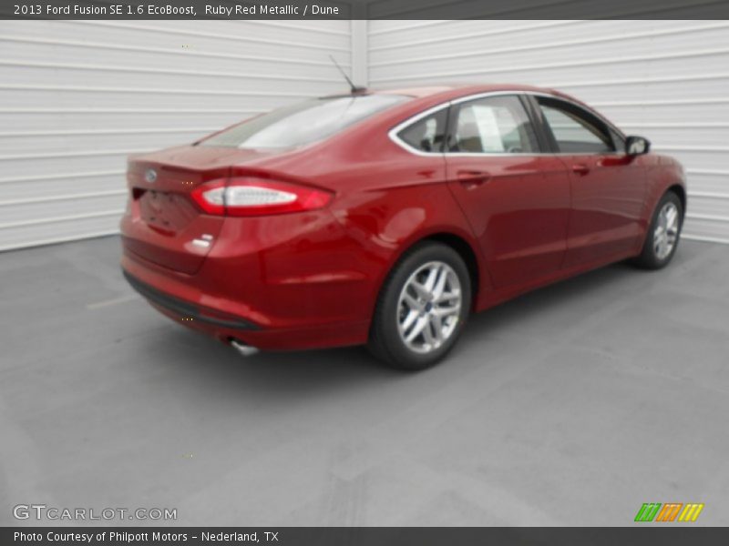 Ruby Red Metallic / Dune 2013 Ford Fusion SE 1.6 EcoBoost