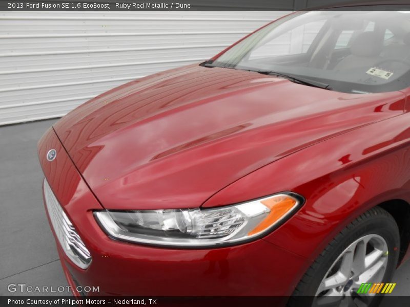 Ruby Red Metallic / Dune 2013 Ford Fusion SE 1.6 EcoBoost