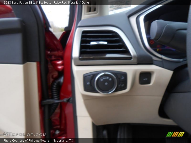Ruby Red Metallic / Dune 2013 Ford Fusion SE 1.6 EcoBoost