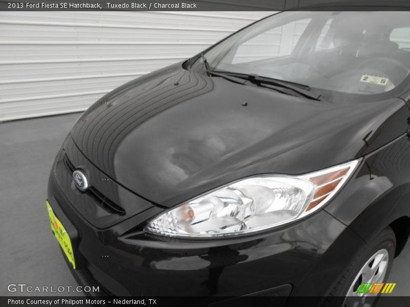 Tuxedo Black / Charcoal Black 2013 Ford Fiesta SE Hatchback