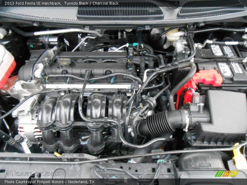 Tuxedo Black / Charcoal Black 2013 Ford Fiesta SE Hatchback