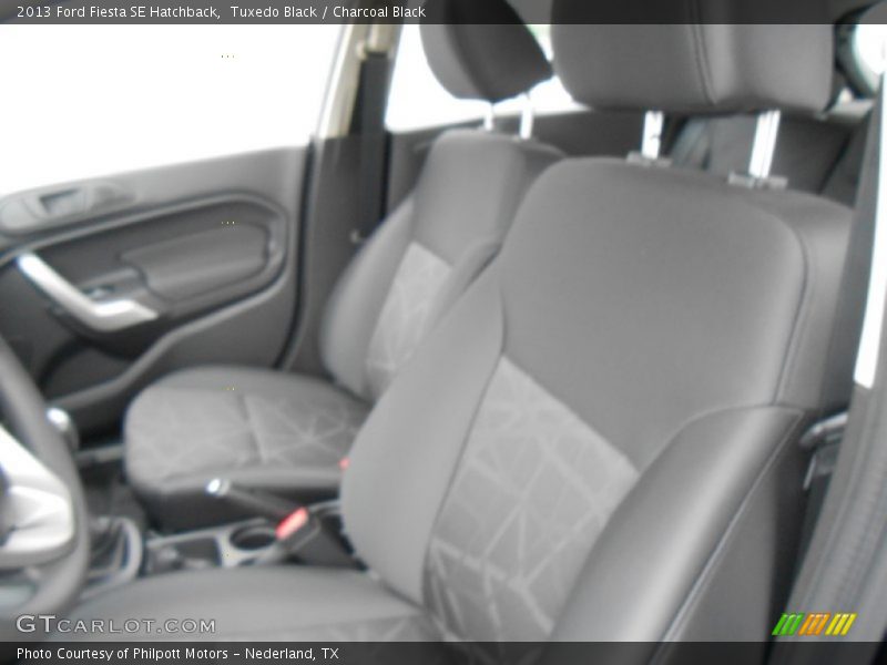 Tuxedo Black / Charcoal Black 2013 Ford Fiesta SE Hatchback