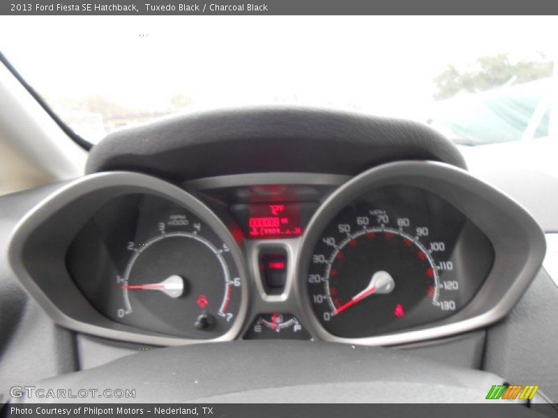Tuxedo Black / Charcoal Black 2013 Ford Fiesta SE Hatchback