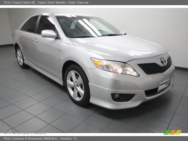 Classic Silver Metallic / Dark Charcoal 2011 Toyota Camry SE