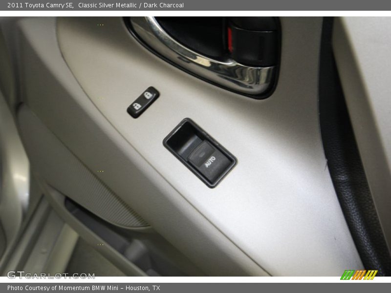 Classic Silver Metallic / Dark Charcoal 2011 Toyota Camry SE