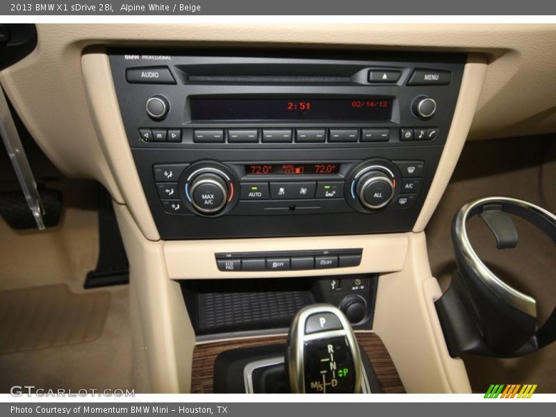 Alpine White / Beige 2013 BMW X1 sDrive 28i