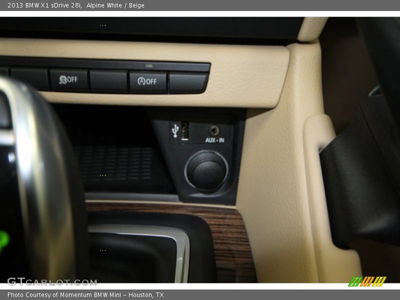 Alpine White / Beige 2013 BMW X1 sDrive 28i