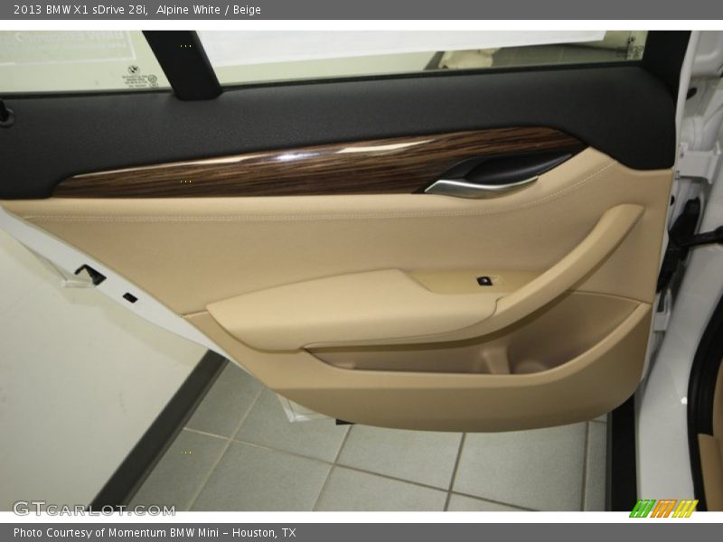 Alpine White / Beige 2013 BMW X1 sDrive 28i