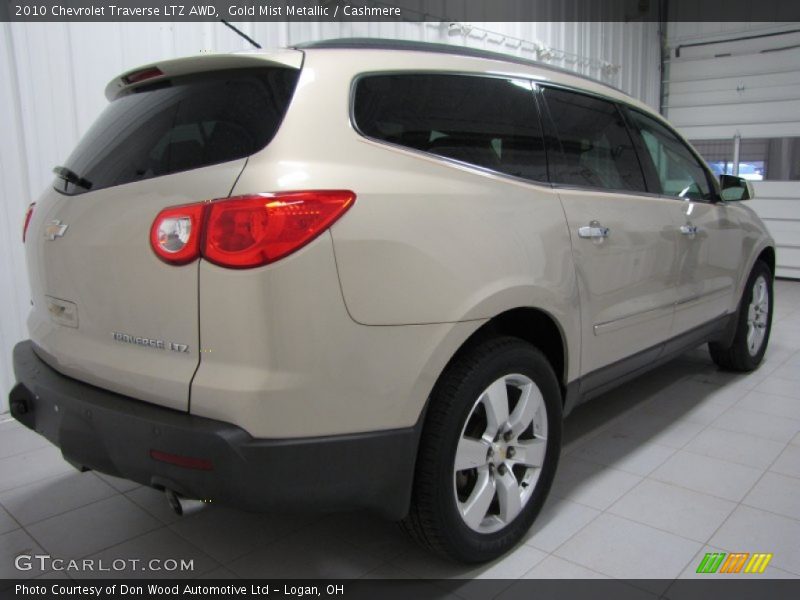 Gold Mist Metallic / Cashmere 2010 Chevrolet Traverse LTZ AWD