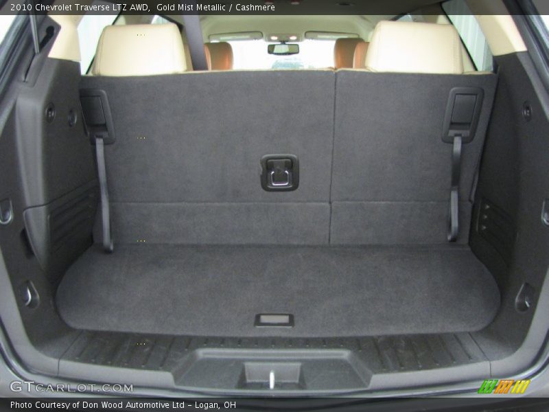 Gold Mist Metallic / Cashmere 2010 Chevrolet Traverse LTZ AWD
