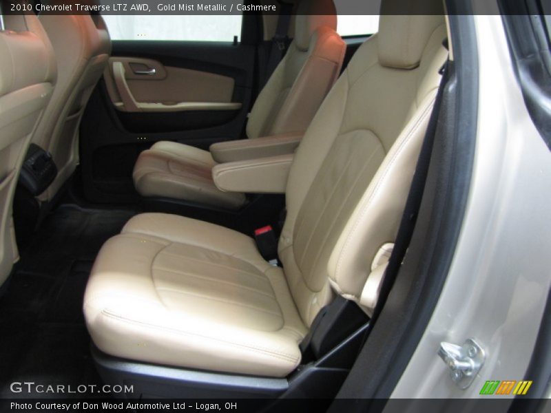 Gold Mist Metallic / Cashmere 2010 Chevrolet Traverse LTZ AWD